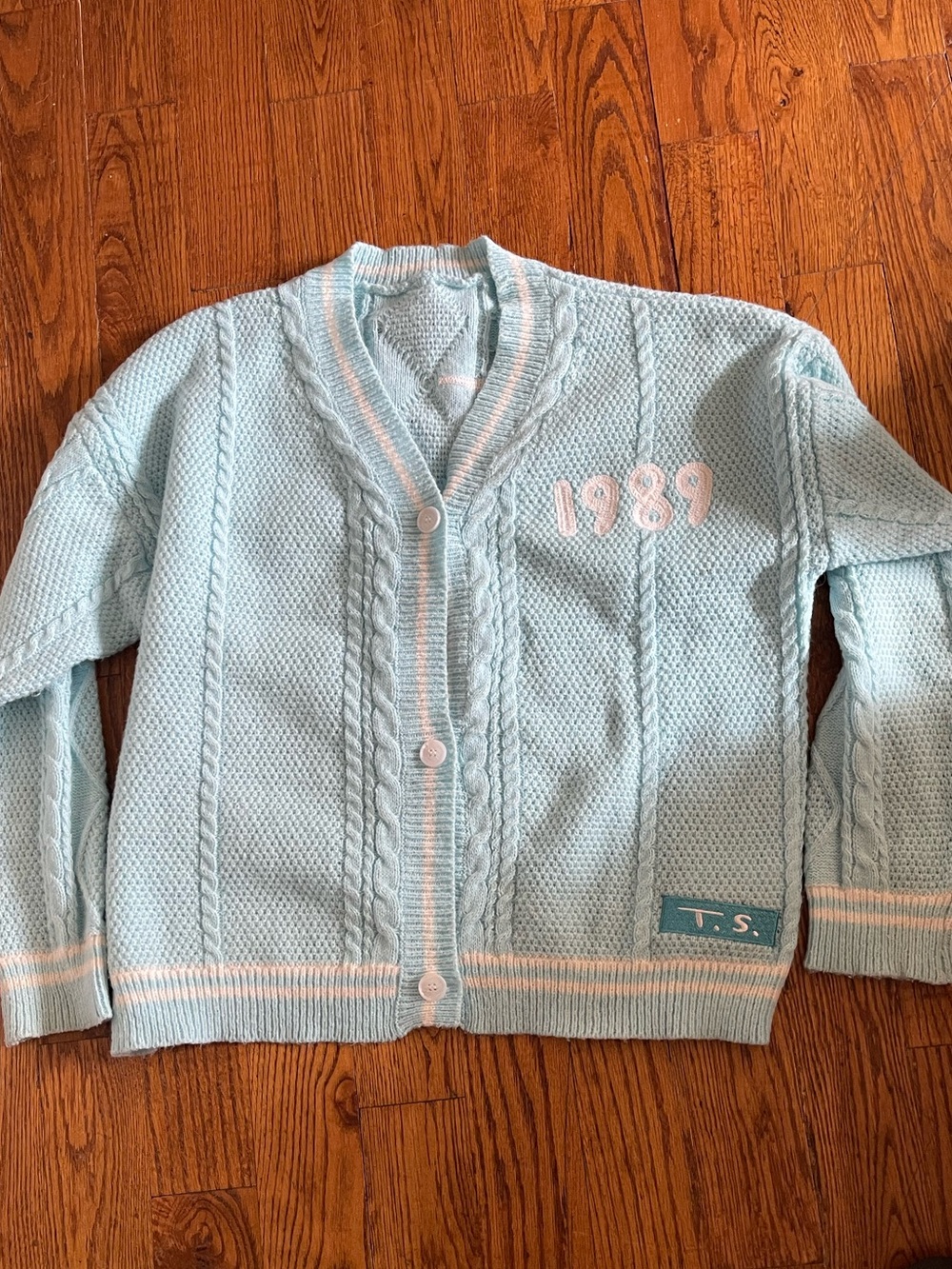 Beautiful Retro Light Blue Knit Cardigan with 1989 Accent Size large